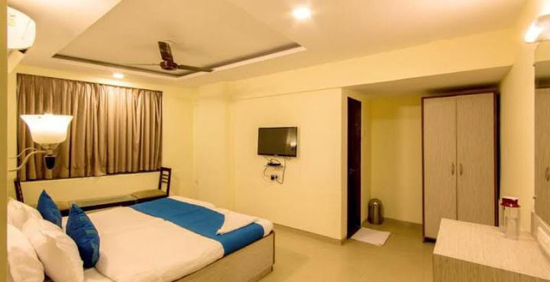 Hotel Ace Residency Mumbai Exteriör bild